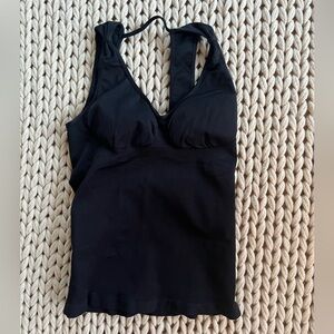 Electric Yoga black workout tank size M/L NWOT